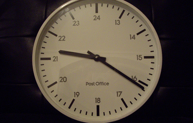 zegar biurowy wiszący